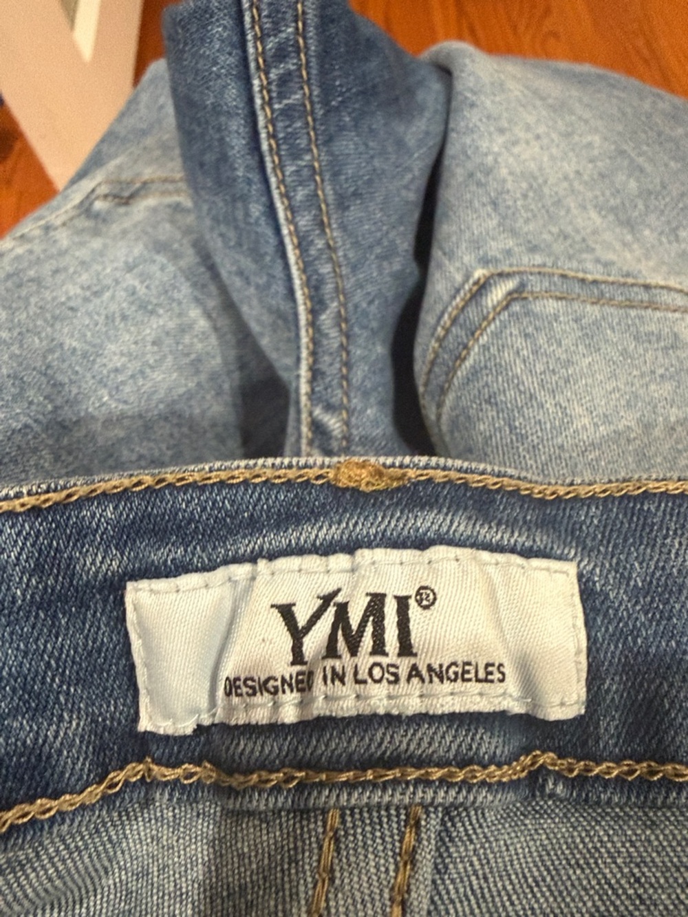 YMI Women’s Blue Wide-Leg Crop Jeans - Classic Denim - Picture 4 of 5
